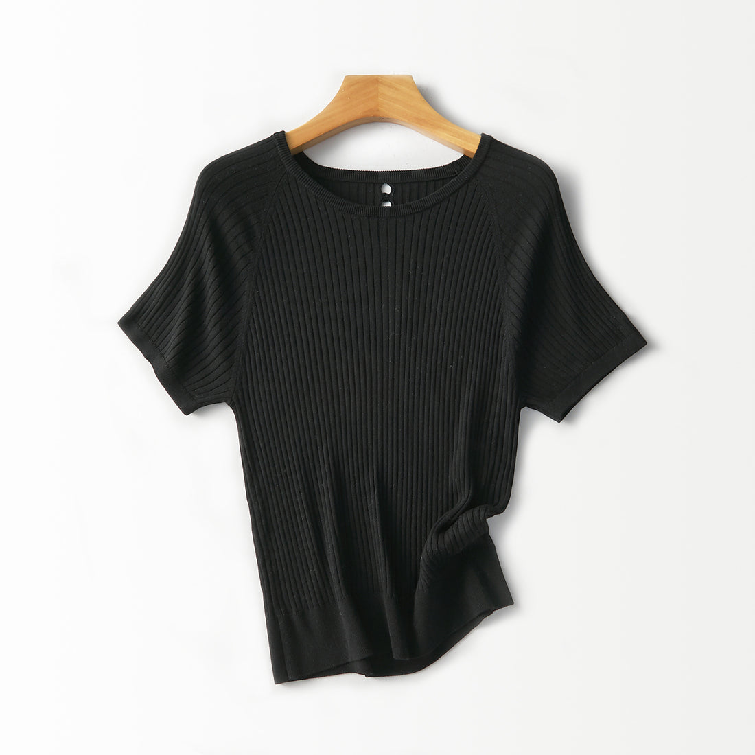 Damen Geripptes Kurzarm-Strickshirt mit Rundhalsausschnitt und Schlüsselloch-Detail Echo Archiv