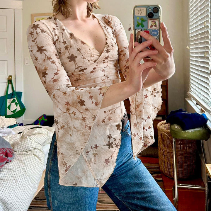 Damen Wickeloberteil mit voluminösen Ärmeln und floralem Print Echo Archiv