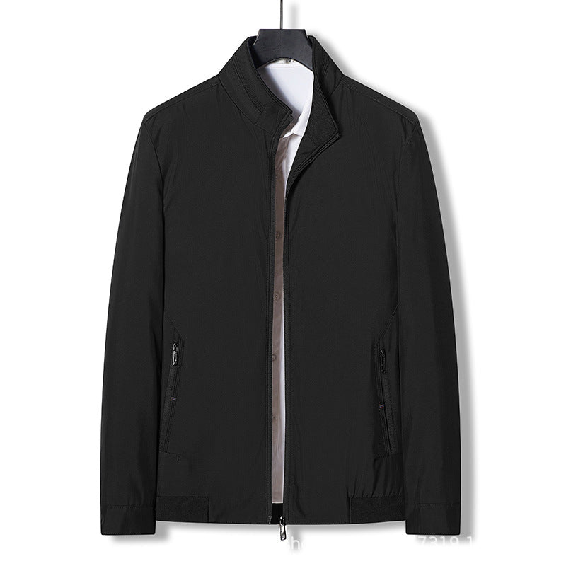 Herren funktionale Outdoor-Jacke mit hohem Kragen und atmungsaktiven Eigenschaften Echoarchiv