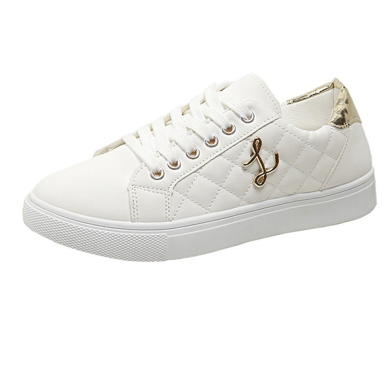 Damen modische Sneakers mit quiltetem Muster und eleganten Details Echo Archiv
