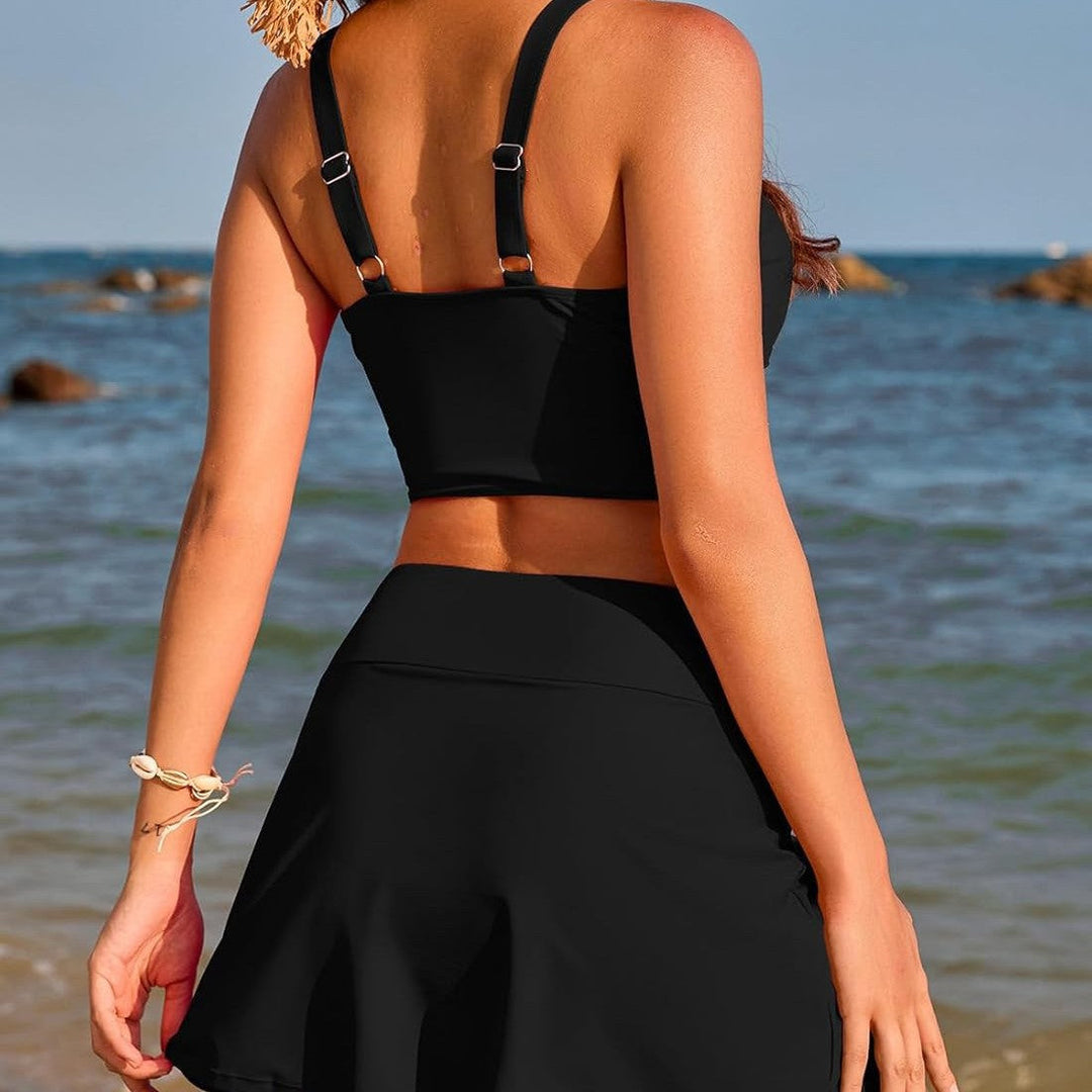 Damen Sportliches Bikini-Set mit modischem Wickeltop und schickem Rock Echoarchiv