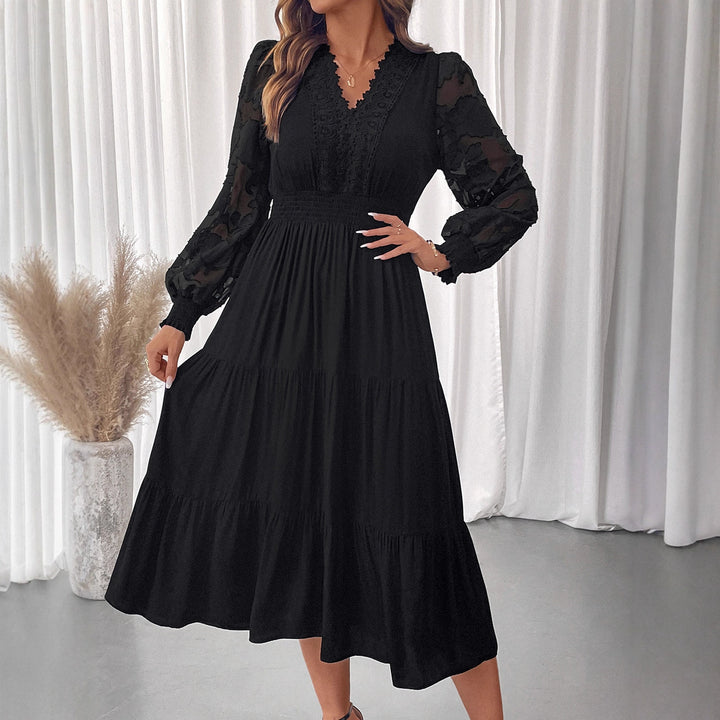 Damen Elegantes Maxikleid mit Spitzendetails Echo Archiv