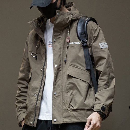 Herren multifunktionale Outdoor-Jacke mit praktischen Taschen und verstellbarem Kapuzenkragen Echoarchiv
