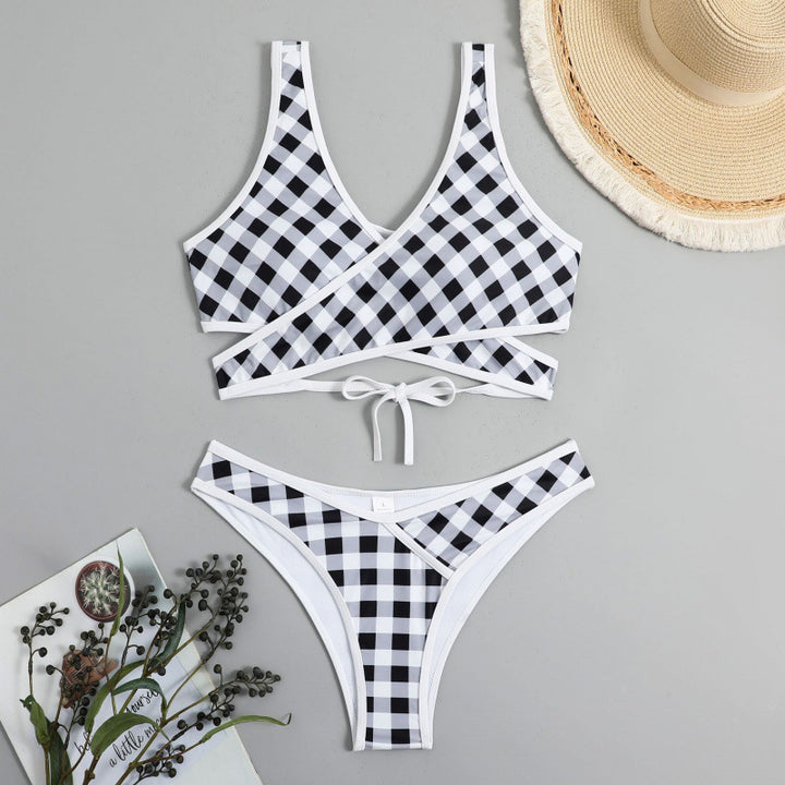 Damen Triangel-Bikini mit modernem Wickel-Design und verspieltem Karomuster Echo Archiv