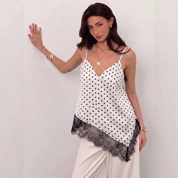 Damen Spitzen-Top mit elegantem V-Ausschnitt und zarter Raffung Echo Archiv