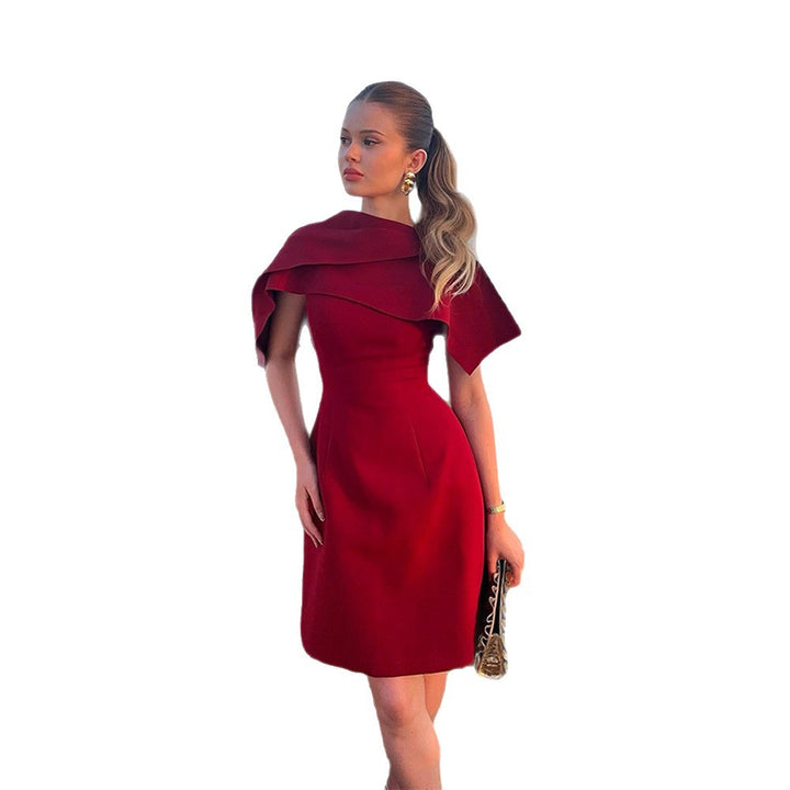 Damen Elegantes Cape-Kleid mit taillierter A-Linie und Stehkragen Echoarchiv