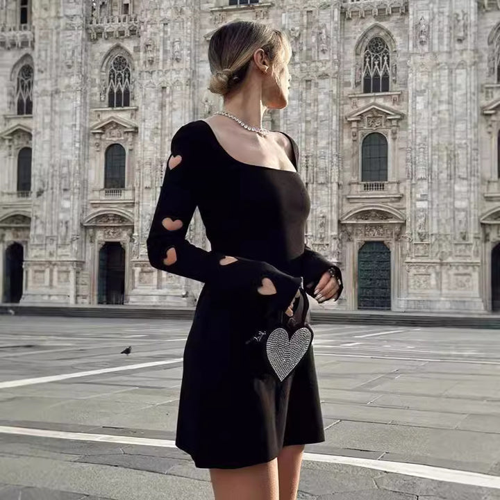 Damen Minikleid mit Herz-Details und asymmetrischem Ausschnitt Echo Archiv