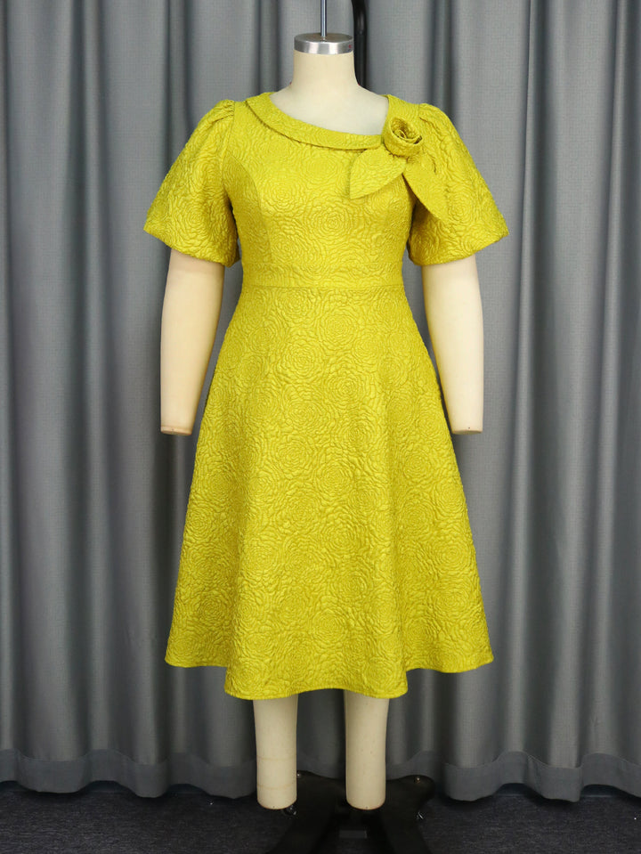 Damen Kleid mit elegantem Blumendruck und dekorativer Schleifenverzierung Echo Archiv