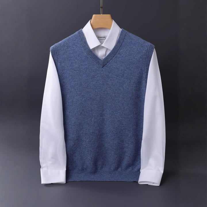 Herren Feine V‑Ausschnitt Strickweste aus Merino‑Blend mit geripptem Saum Echoarchiv