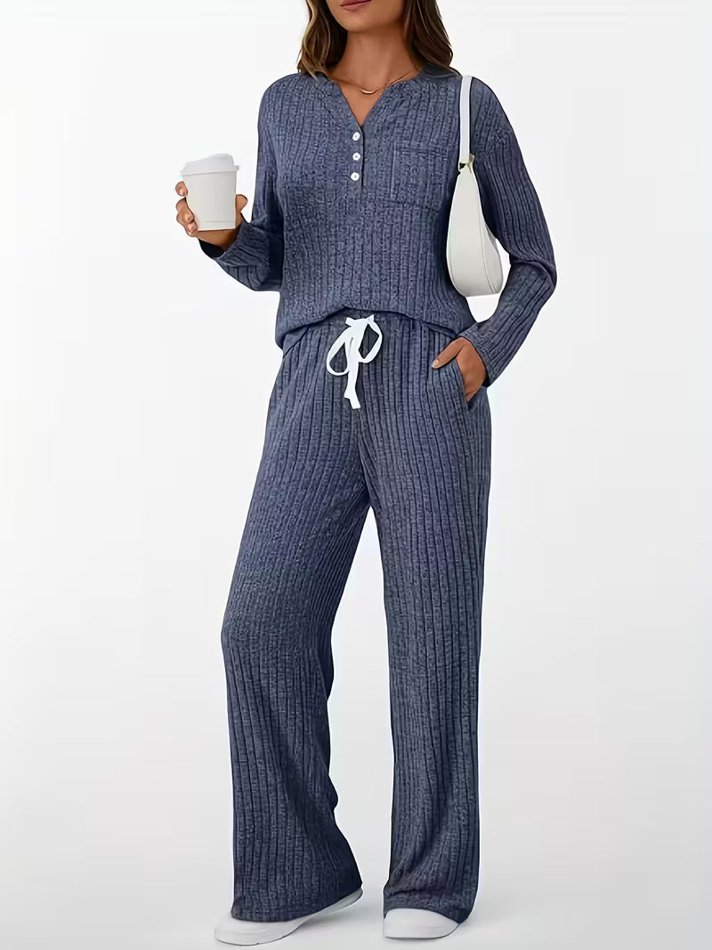 Damen Geripptes Entspannungs-Set mit Henley-Oberteil und weiter Kordelhose Echo Archiv