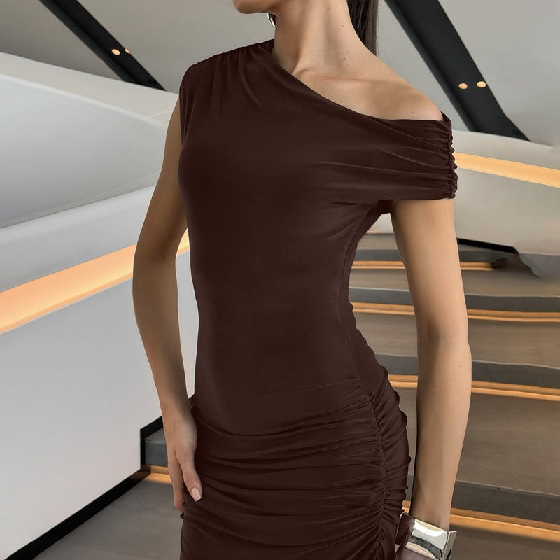 Damen Elegantes Wickel-Maxikleid mit asymmetrischer Schulterpartie Echo Archiv