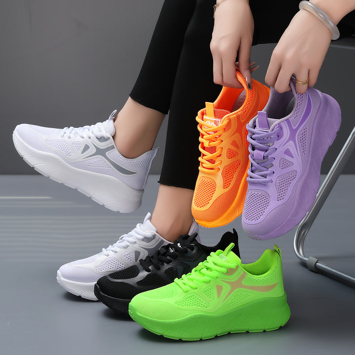 Damen nan nahtloser Performance-Walking-Sneaker mit atmungsaktivem Strickoberteil, verstärkter Zehenkappe und extrahoher Dämpfungsplateausohle Echo Archiv