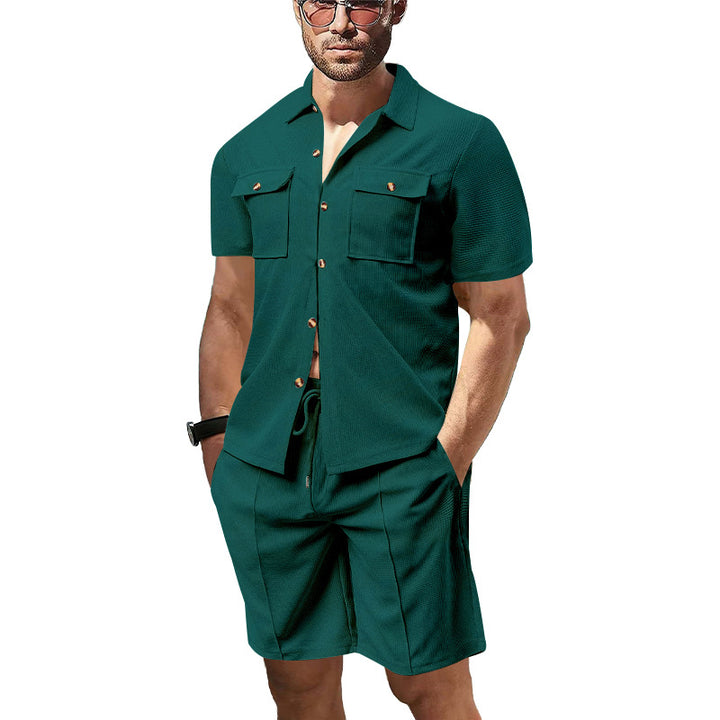 Herren nan modernes Kurzarm-Hemden-Set im Resortstil mit aufgesetzten Pattentaschen, offenem Reverskragen und Kordelzug-Bermuda aus Strukturjersey Echo Archiv