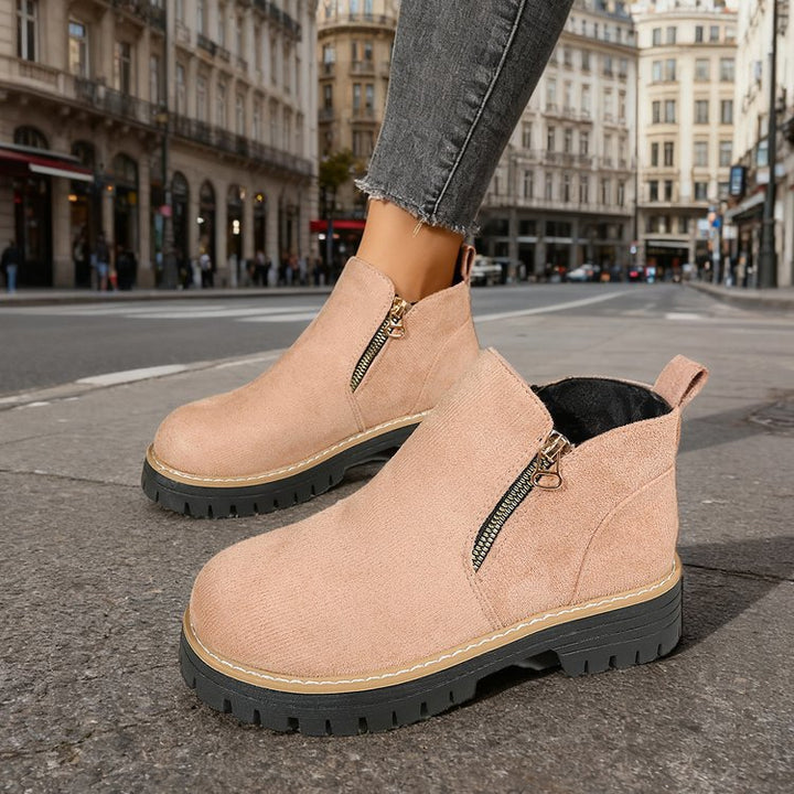 Damen nan Wildlederoptik-Ankleboots mit seitlichem Reißverschluss, Pull-Tab und profilierter Traktorsohle Echo Archiv