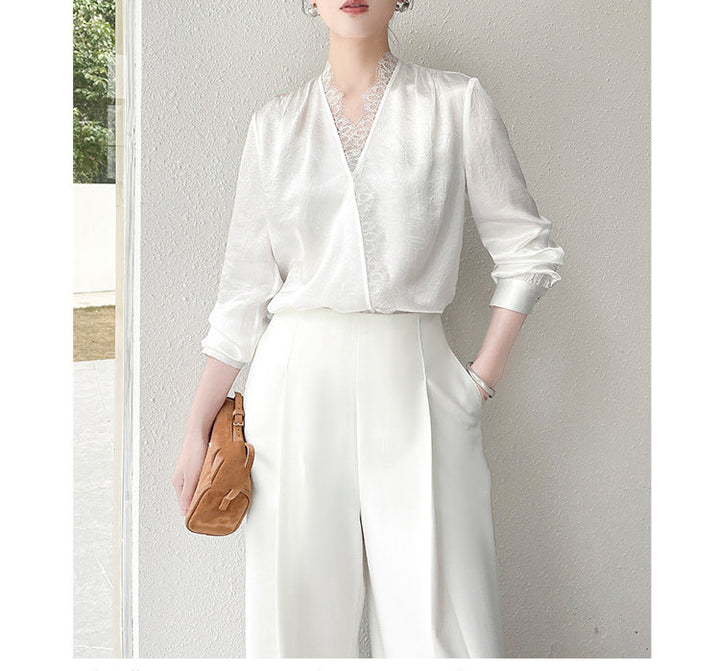 Damen Elegante und raffinierte Bluse mit Spitzenkragen Echoarchiv