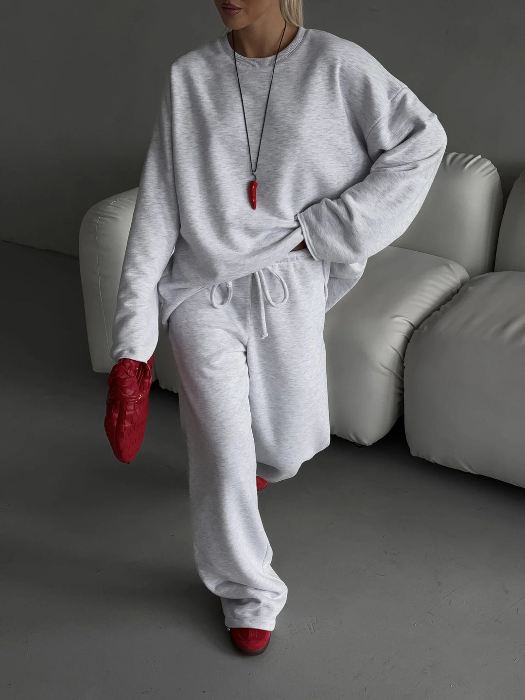 Damen Oversized Loungewear-Set mit Relaxed-Longsleeve und weitem High-Waist-Jogger – Élanora