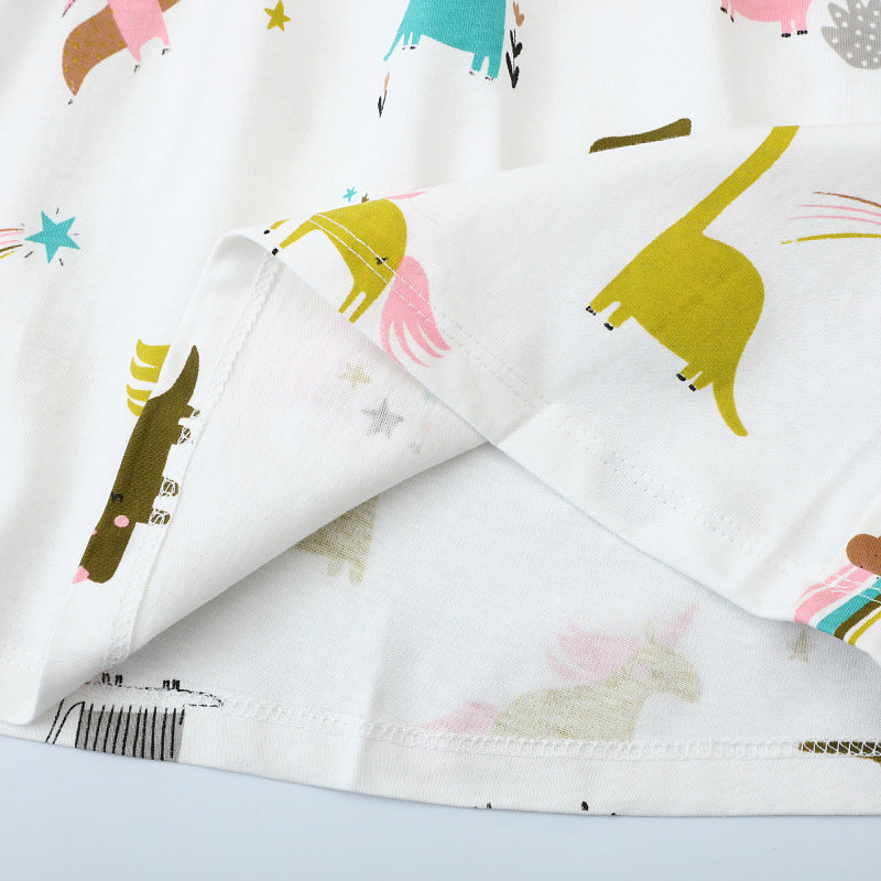 Mädchen Freizeitkleid mit verspielten Dinosaurier- und Einhorn-Motiven Echo Archiv