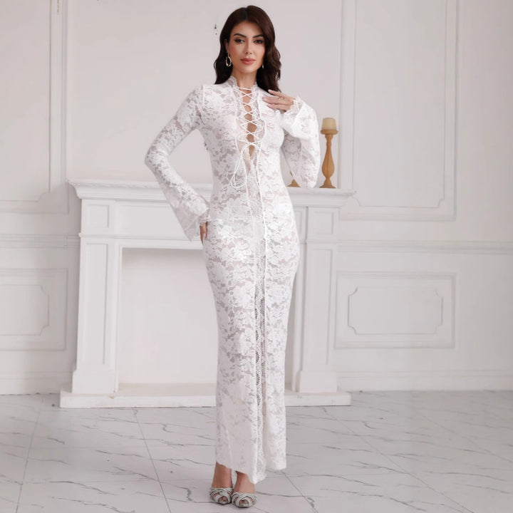 Damen Spitzenmaxikleid mit Schnürung und hohem Beinschlitz Echoarchiv