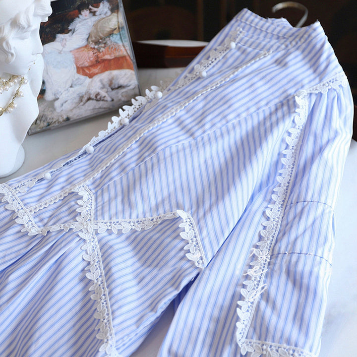 Damen Verspielte Bluse mit Rüschen-Details Echoarchiv