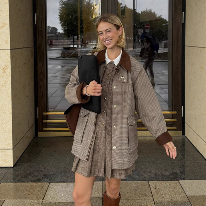 Damen Oversize-Fieldjacke mit Samtkragen und großen Pattentaschen Echoarchiv
