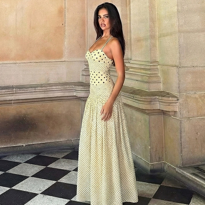 Damen Maxikleid mit verspielten Polka-Dots und schickem Halterdesign Echo Archiv