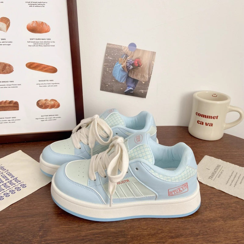 Damen Sneakers im minimalistischen Design mit strukturierter Oberfläche und weicher Dämpfung Echo Archiv