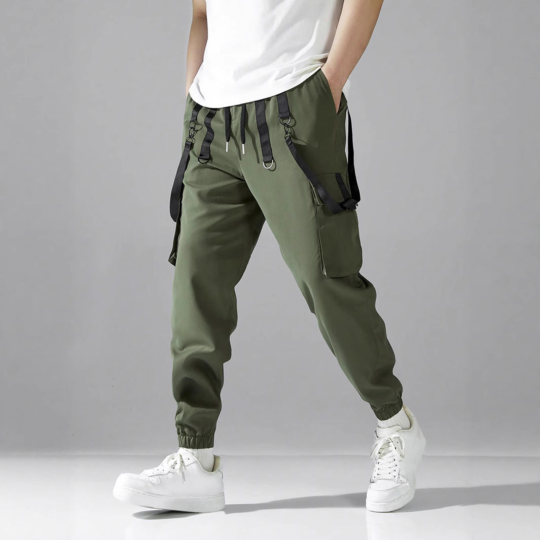Herren moderne Cargo-Hose mit verstellbarem Bund und praktischen Taschen Echoarchiv