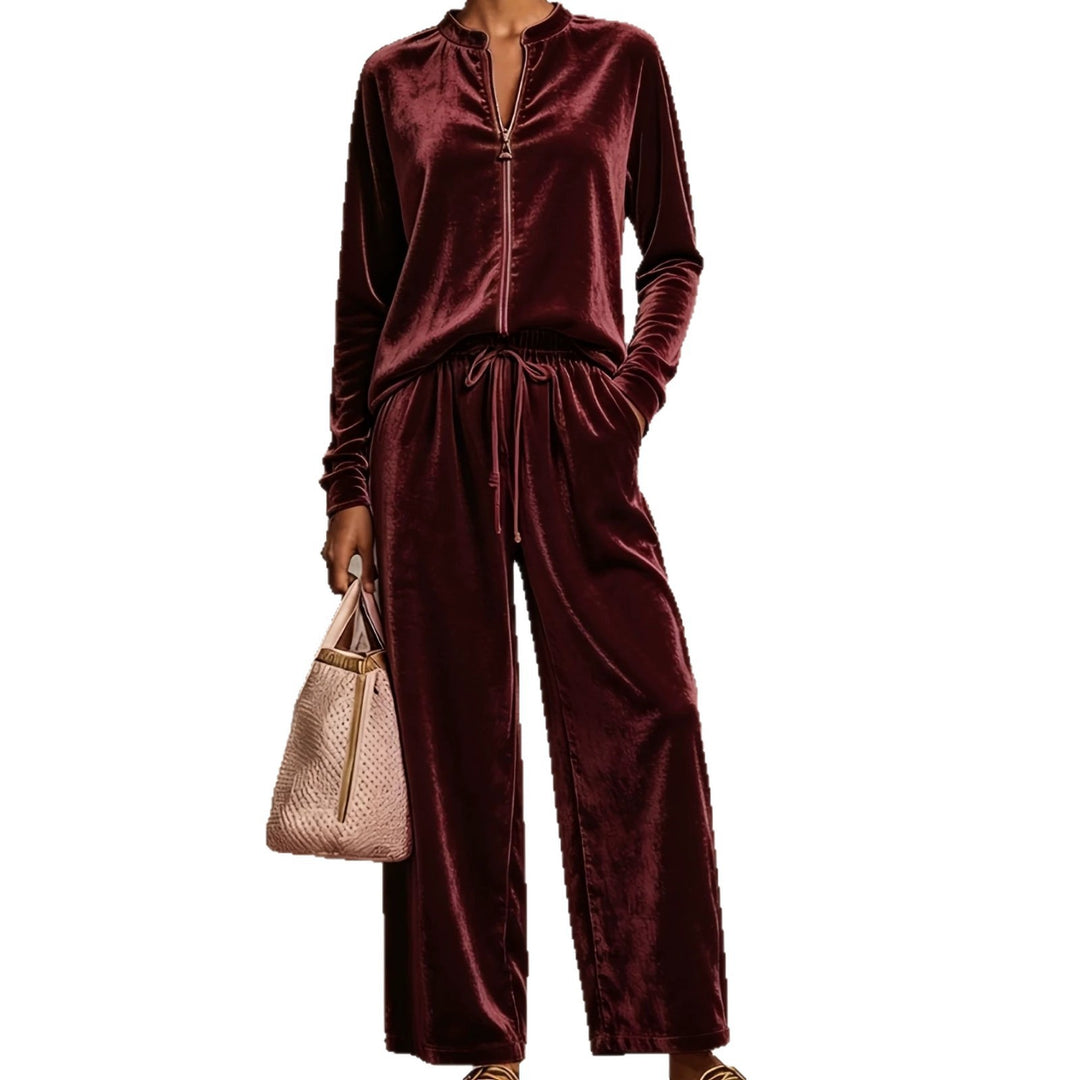 Damen nan samtiges Lounge-Set mit Stehkragen Reißverschlussoberteil und Kordelbundhose Echo Archiv