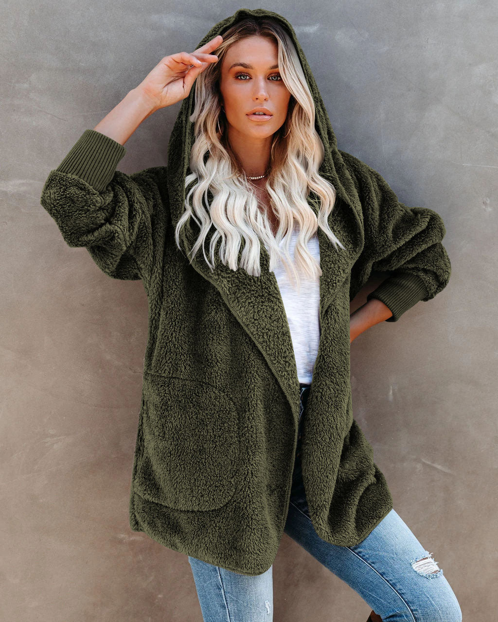 Damen Flauschige Kapuzenjacke mit Taschen und hohen Bündchen Echoarchiv