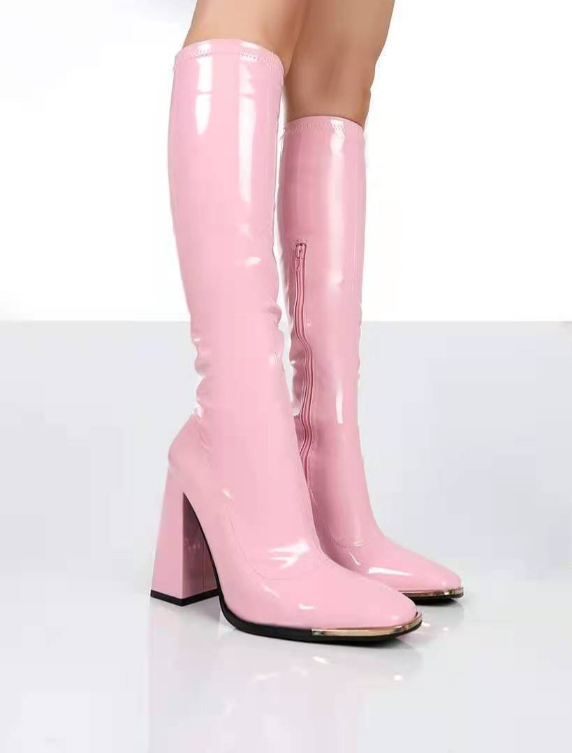 Damen Kniehohe Lackstiefel mit Blockabsatz, quadratischer Spitze und Metallkappenschutz – Lioré