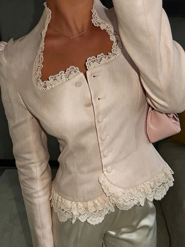 Damen Taillierter Blazer mit Spitzenbesatz, Knopfreihe und Schößchen Echoarchiv