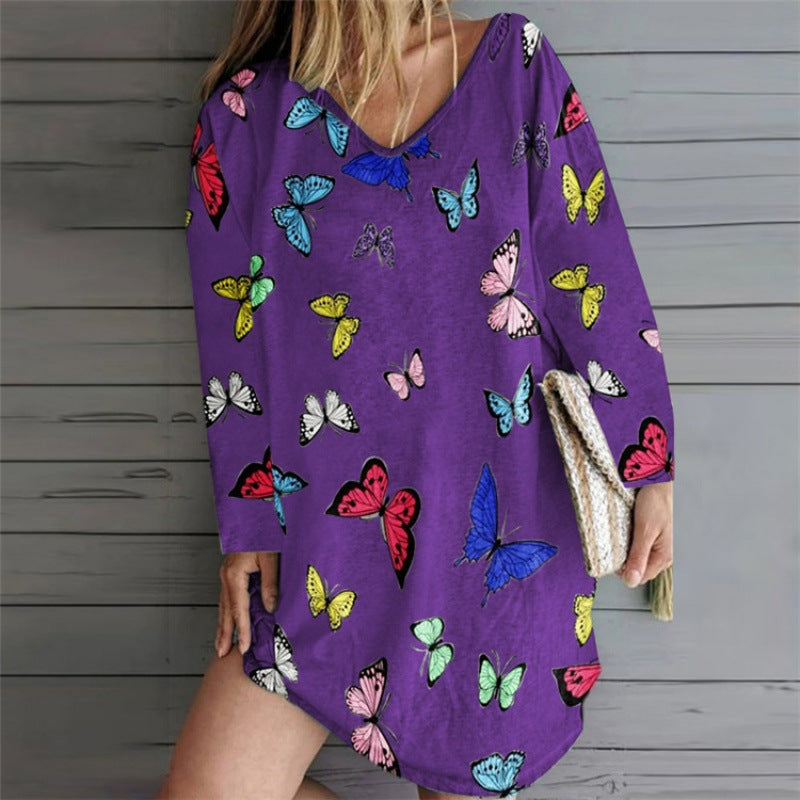 Damen Oversize Tunika-Kleid mit V-Ausschnitt und Schmetterlingsprint – Lunéa