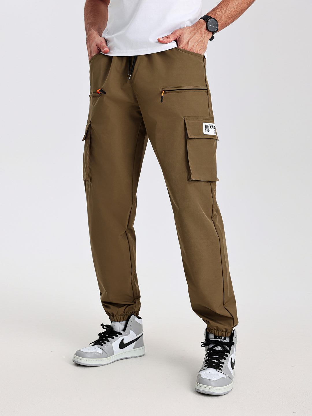 Herren Utility-Cargohose im Joggerstil mit elastischem Bund, Multifachtaschen & Reißverschlusstaschen Echo Archiv