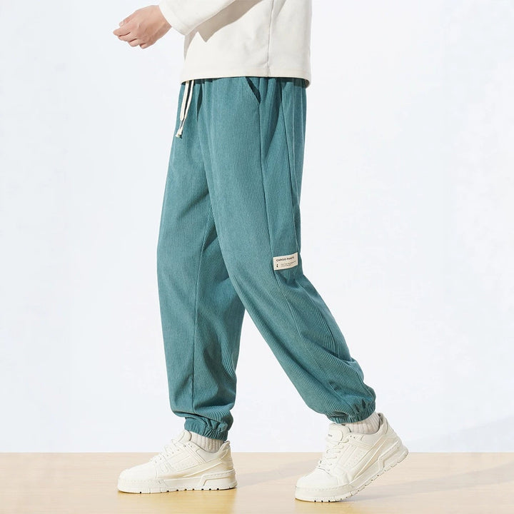 Herren Relaxed-Fit Cord-Jogginghose mit Tunnelzug, elastischen Knöchelbündchen & Cargo-Detail Echo Archiv