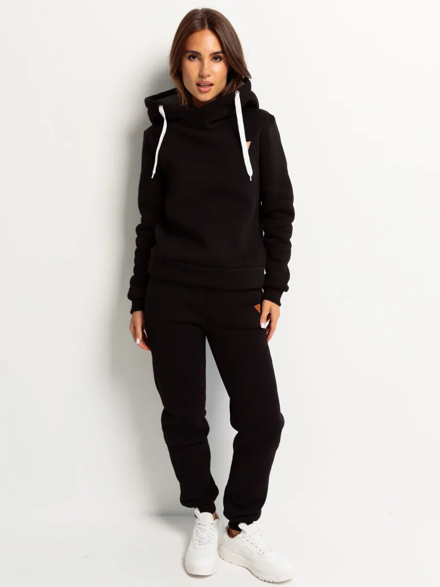 Damen Loungewear-Set mit Schalkragen-Hoodie und taillierter Jogginghose – Élanora