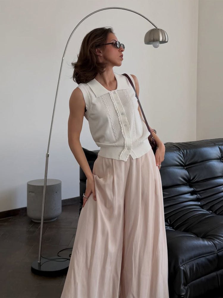 Damen Ärmelloses Stricktop mit Hemdkragen, Zierknopfleiste und feiner Strukturierung Echoarchiv