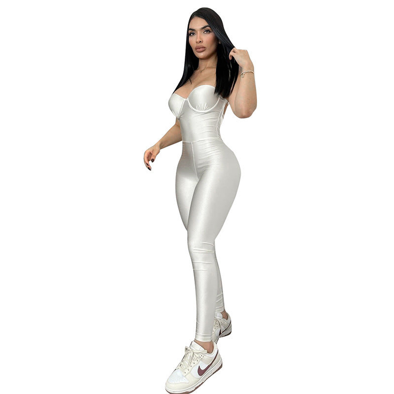 Damen figurbetonter Jumpsuit mit trägerlosem Design und elegantem Schnitt Echo Archiv