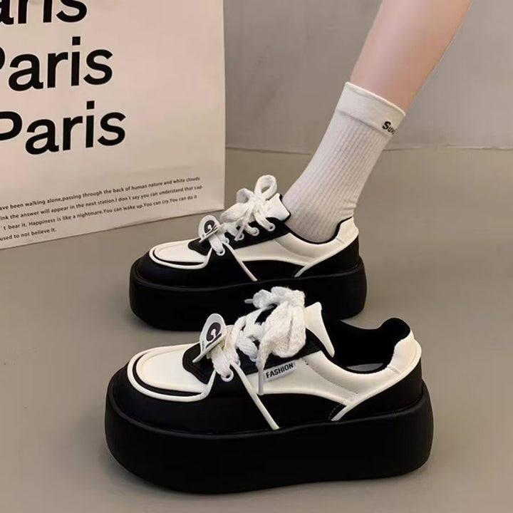 Damen modische Plateau Sneakers mit eleganten Ziernähten und dämpfender Sohle Echo Archiv