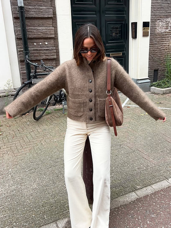 Damen Kurzjacke aus flauschigem Mohair‑Mix mit Knopfleiste & aufgesetzten Taschen Echoarchiv