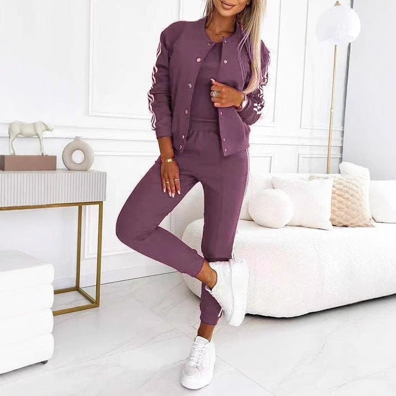 Damen nan sportliches Jogginganzug-Set mit Collegejacke, kurzes Top und slim-fit Jogginghose Echo Archiv