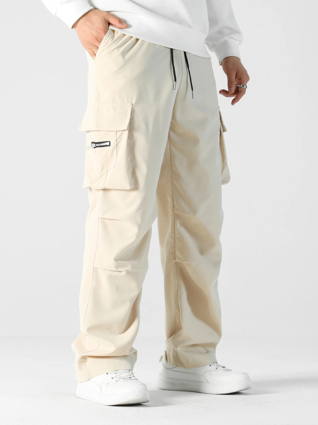 Herren Cargo-Hose mit multifunktionalen Taschen und elastischem Bund – Bravaro