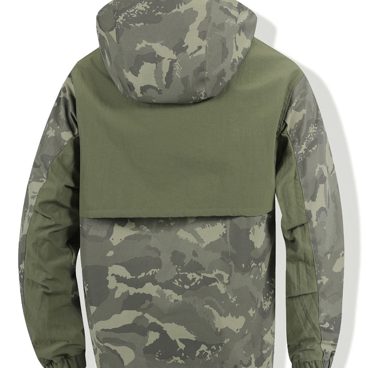 Herren Camouflage-Anorak mit Kapuze, halbem Reißverschluss und wasserabweisender Beschichtung Echoarchiv