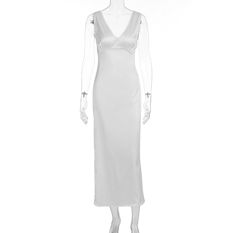 Damen elegantes Satin-Nachtkleid mit tiefem V-Ausschnitt und breiten Trägern Echo Archiv