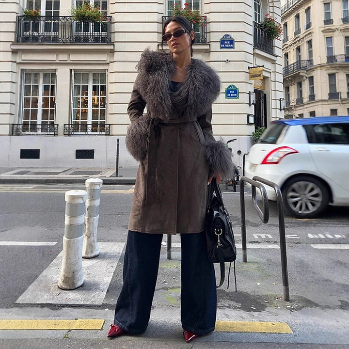 Damen Mantel aus Veloursleder‑Optik mit voluminösem Faux‑Fur‑Schalkragen, Fellmanschetten & Taillengürtel Echoarchiv