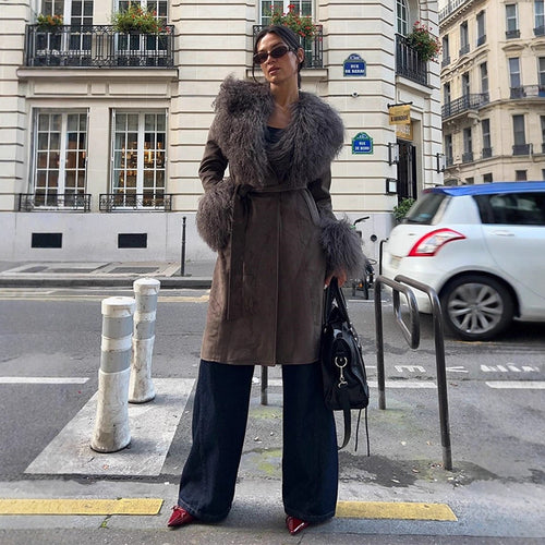 Damen Mantel aus Veloursleder‑Optik mit voluminösem Faux‑Fur‑Schalkragen, Fellmanschetten & Taillengürtel Echoarchiv