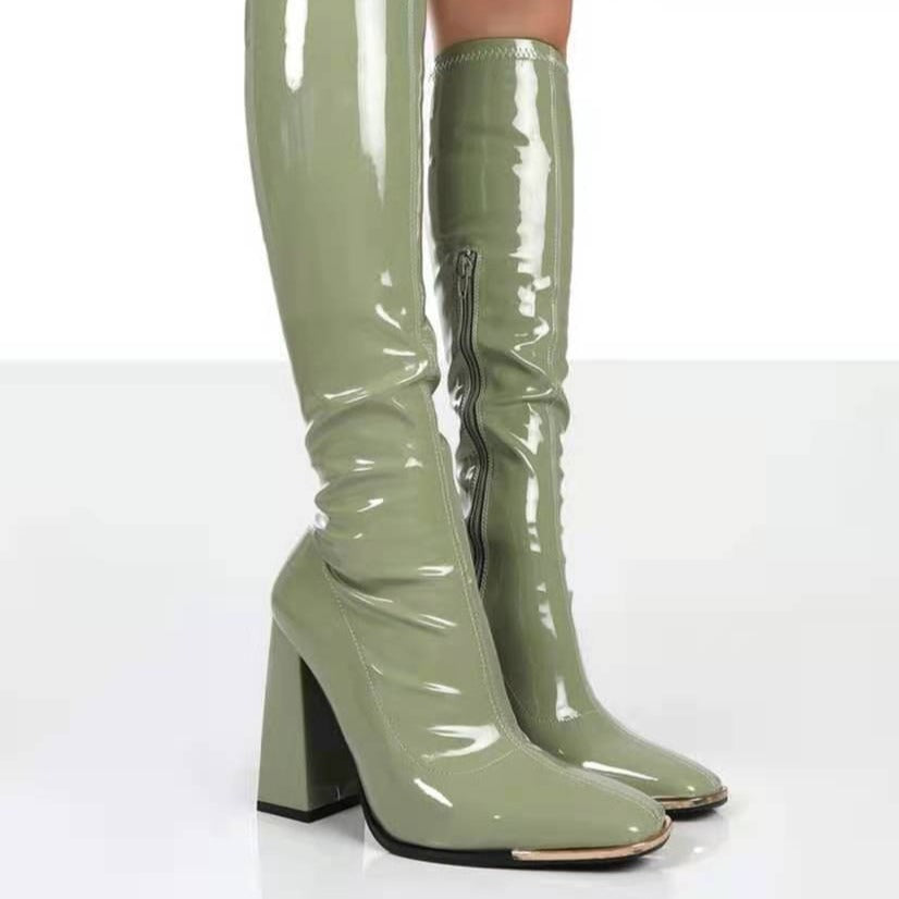 Damen Kniehohe Lackstiefel mit Blockabsatz, quadratischer Spitze und Metallkappenschutz – Lioré