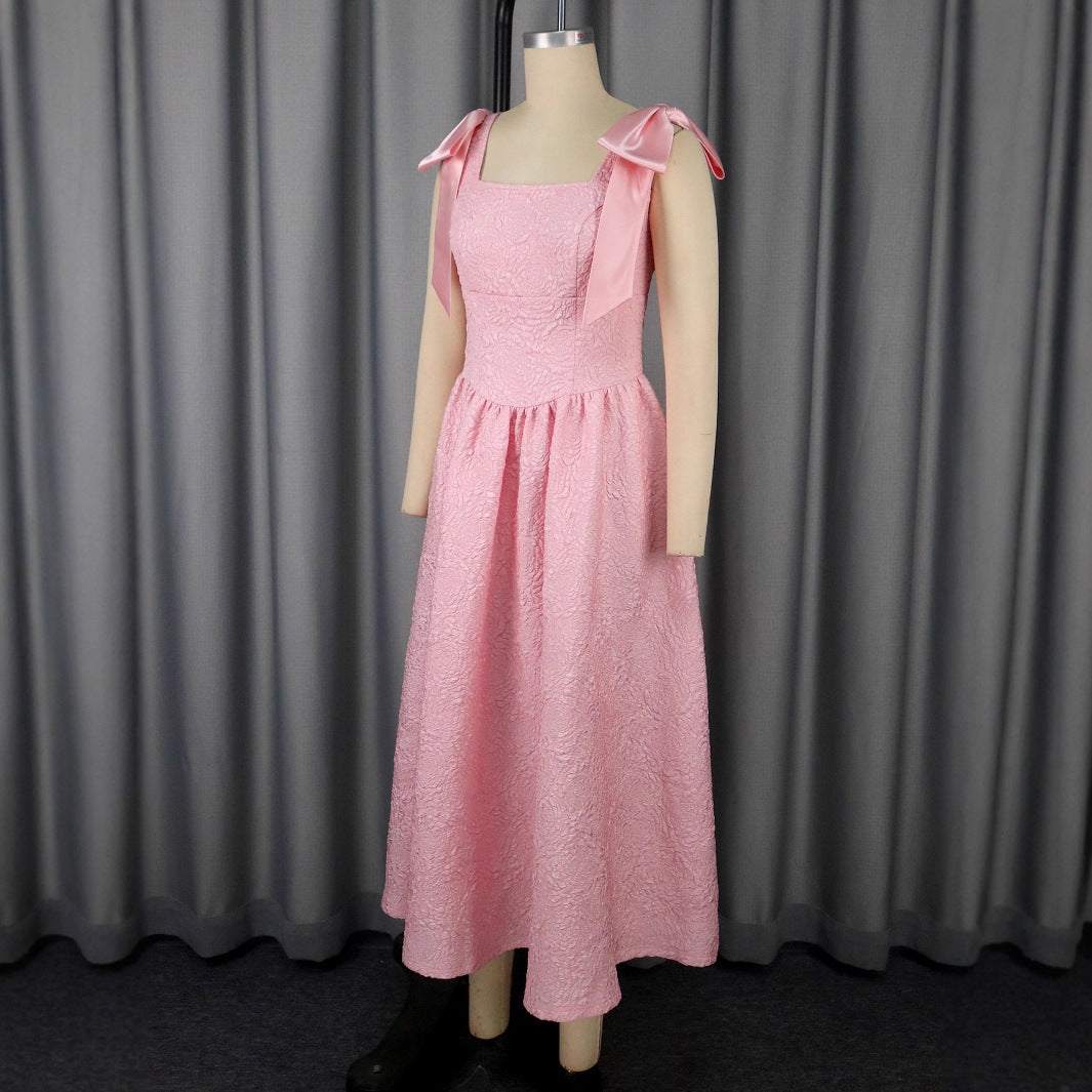 Damen Elegantes Abendkleid mit breiten Satinschleifen Echo Archiv
