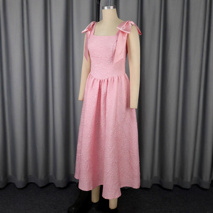 Damen Elegantes Abendkleid mit breiten Satinschleifen Echo Archiv