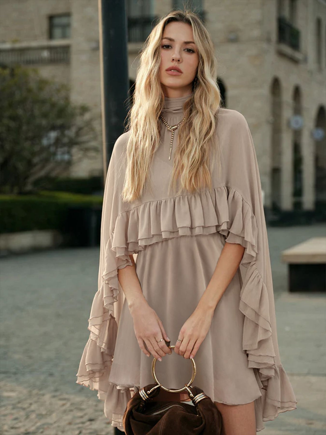 Damen romantisches Chiffonkleid mit Volants und weitem Saum Echo Archiv