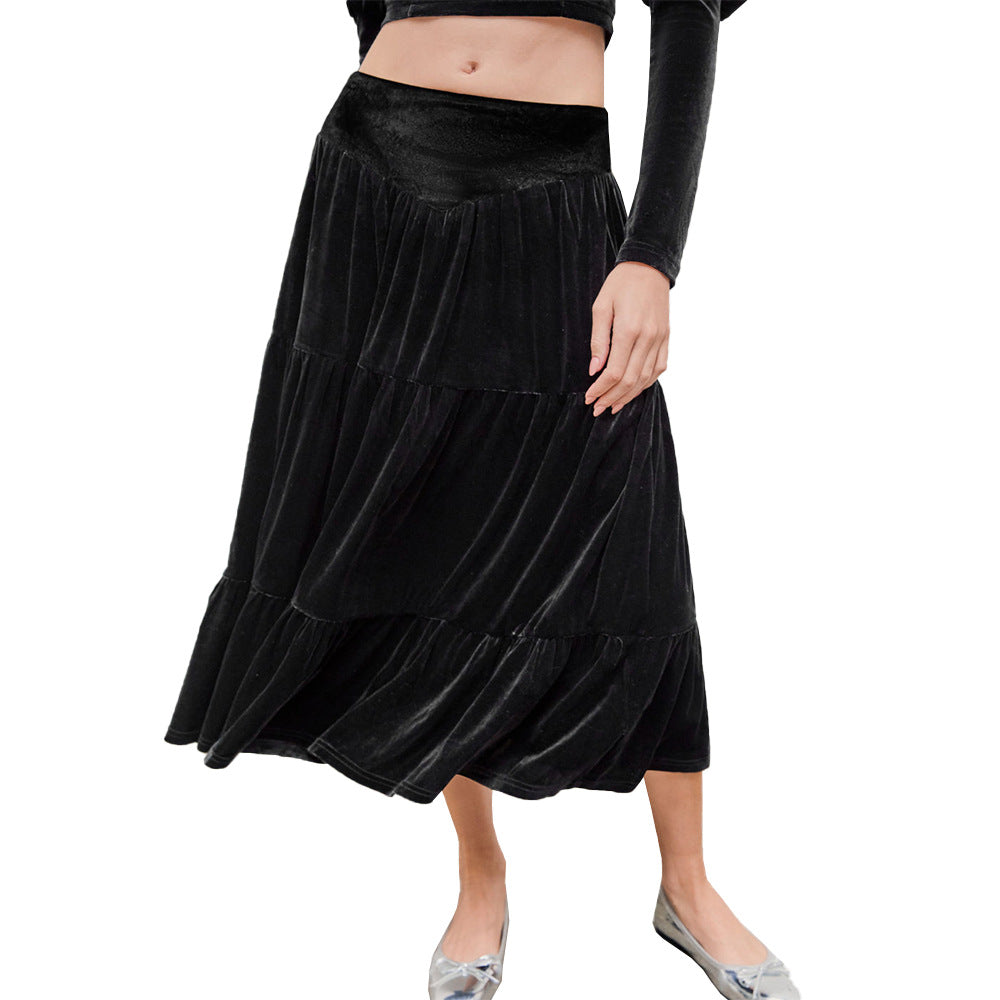 Damen Samtiges zweiteiliges Set mit gerafftem Bustier-Crop und stufigem Midirock – Élanora